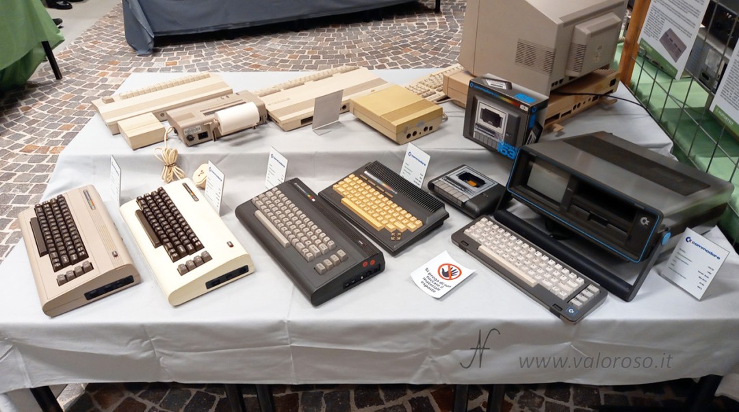 Computer Commodore 8 bit, C64, Vic20, C128, Plus4, C16, SX64, 128D