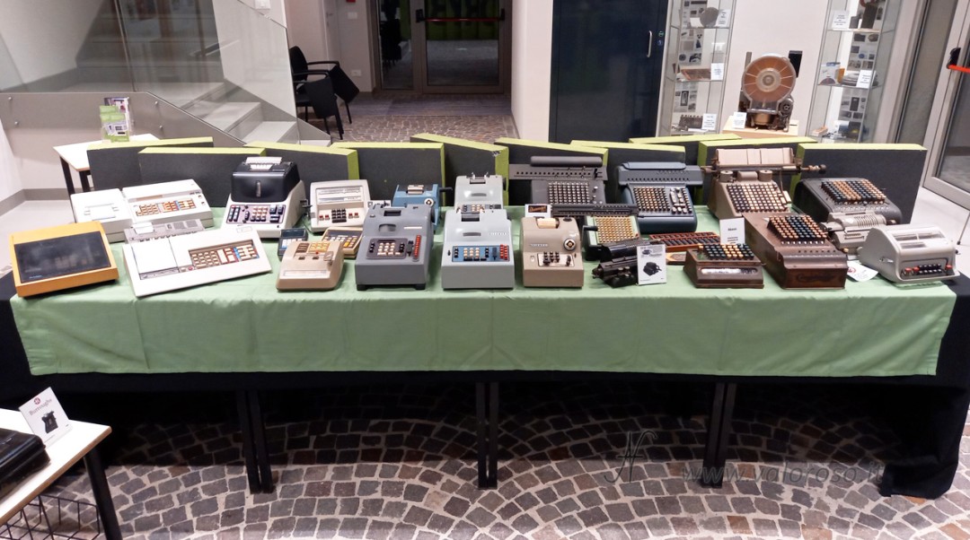 Historybit, Show Vintage Calculators, Mechanical, Electromechanical, Electronic, Pascaline, Facit, Comptometer, Addometer